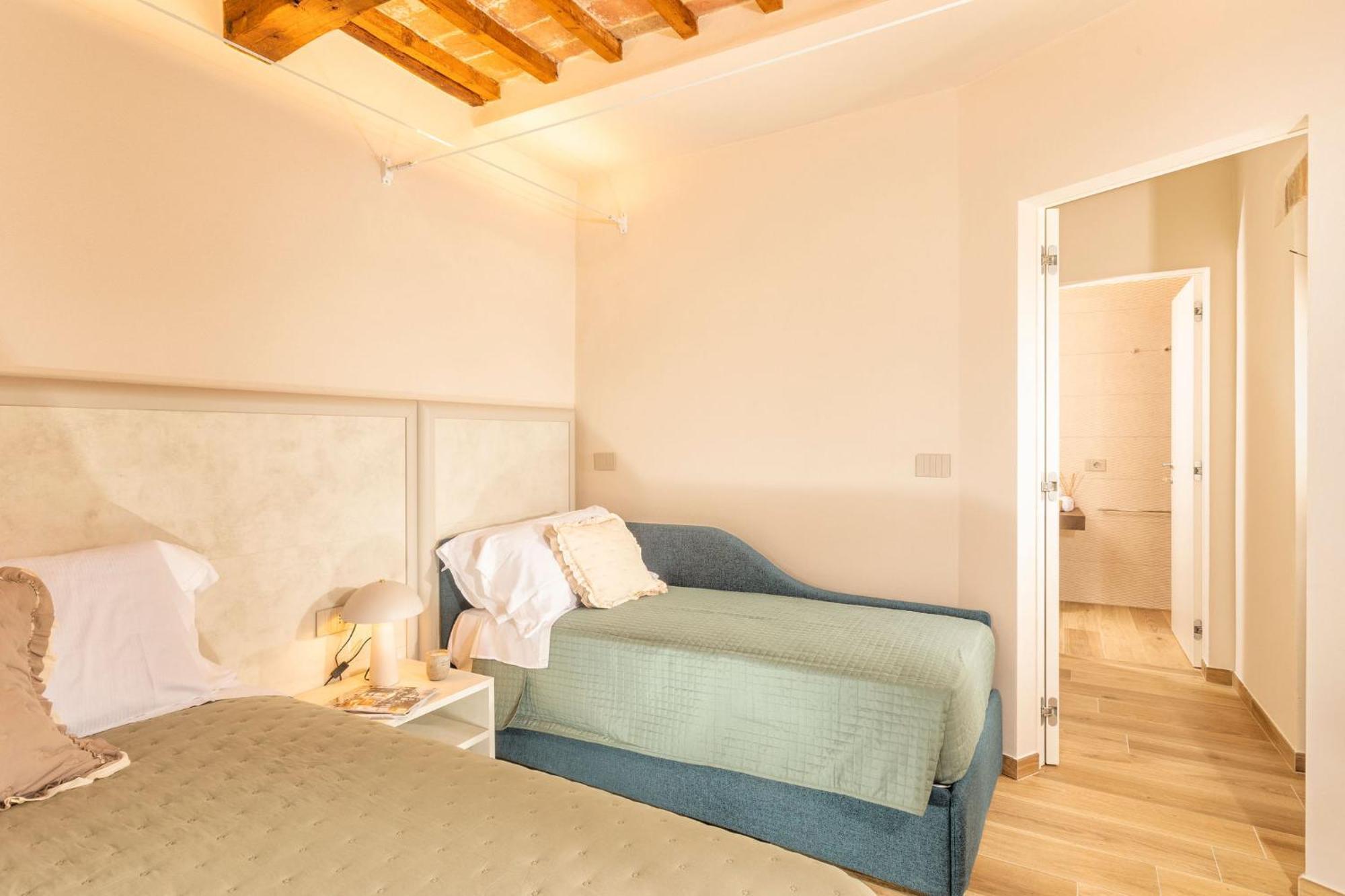 Palazzo Falcinelli Luxury Room In Montepulciano Center With Air Conditioning And Elevator 외부 사진
