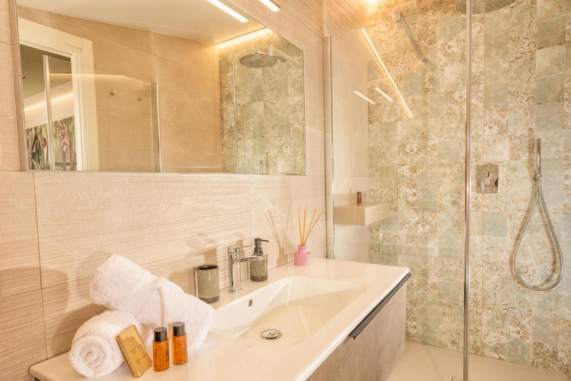 Palazzo Falcinelli Luxury Room In Montepulciano Center With Air Conditioning And Elevator 외부 사진