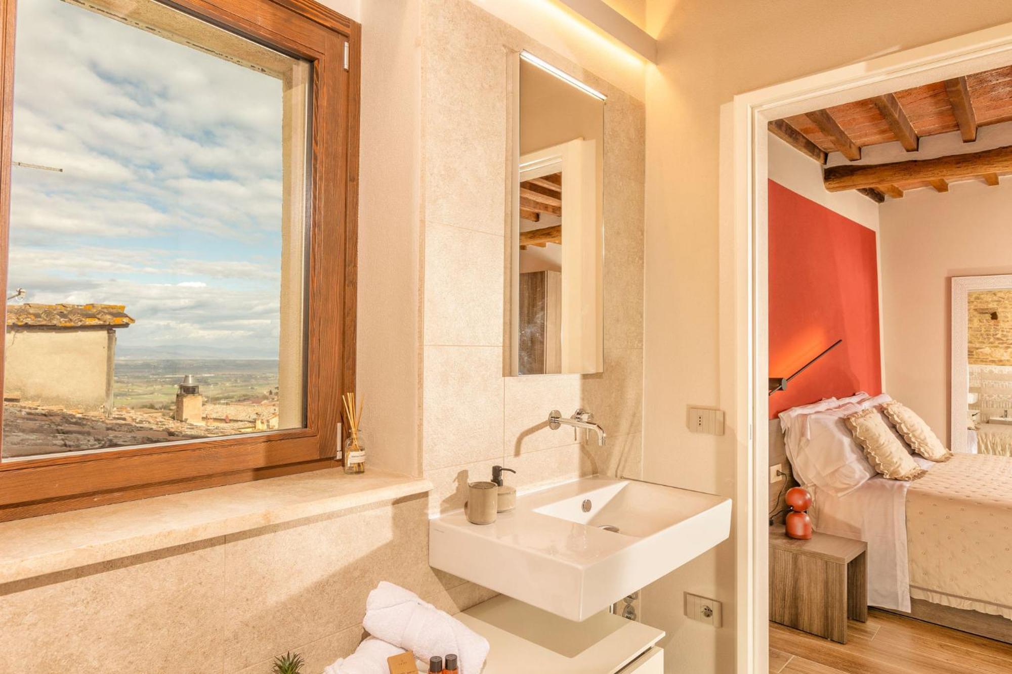 Palazzo Falcinelli Luxury Room In Montepulciano Center With Air Conditioning And Elevator 외부 사진
