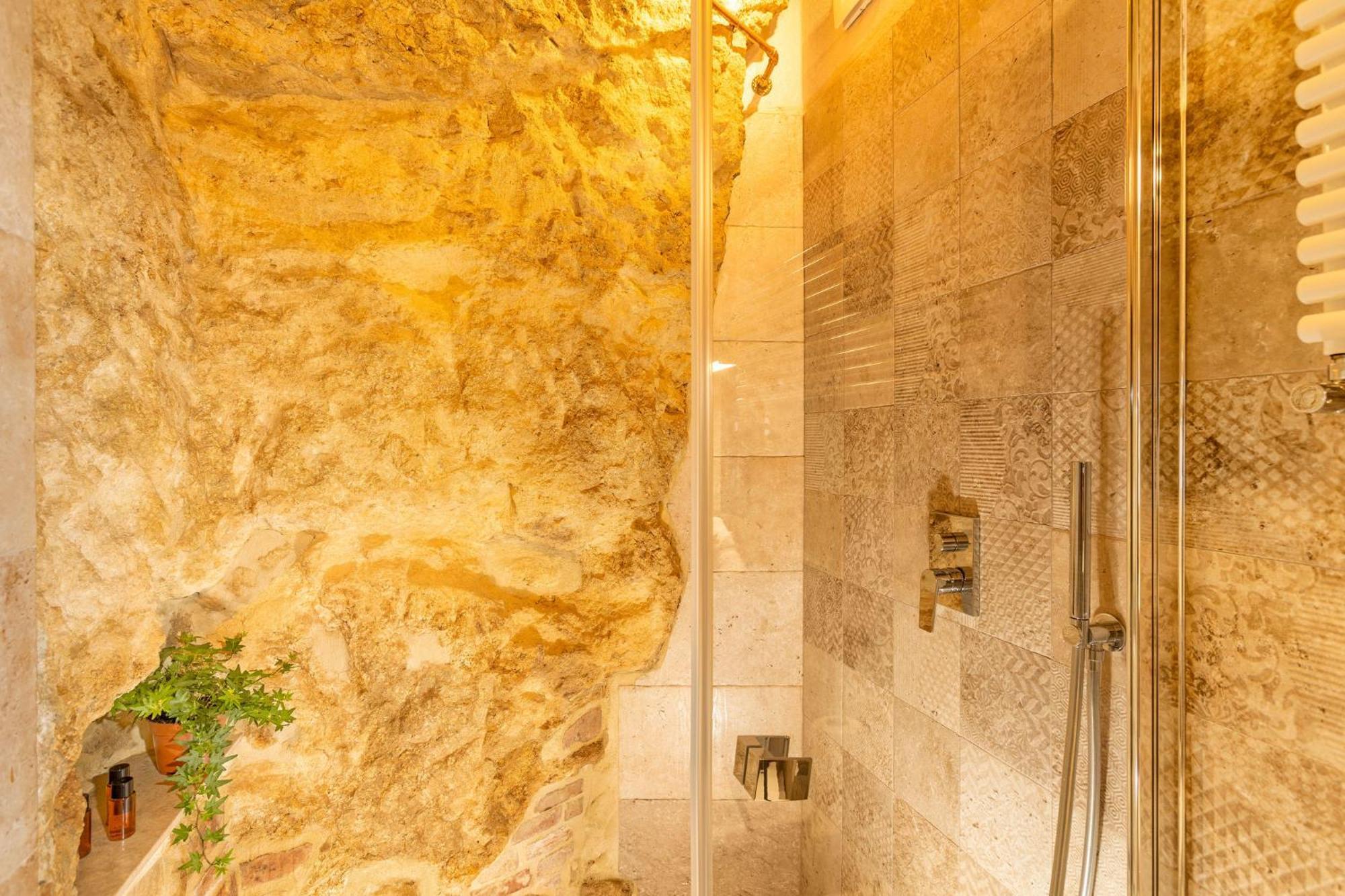 Palazzo Falcinelli Luxury Room In Montepulciano Center With Air Conditioning And Elevator 외부 사진
